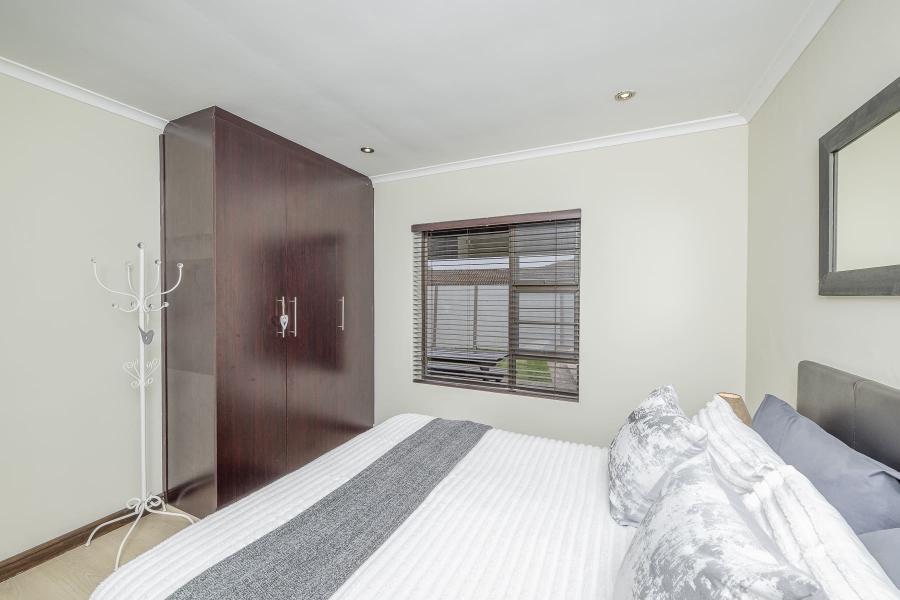 3 Bedroom Property for Sale in Jakarandas Western Cape